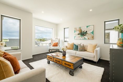 Photo of property in 36 Resolution Drive, Gulf Harbour, Whangaparaoa, 0930