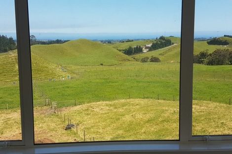 Photo of property in 610 Dover Road, Okato, New Plymouth, 4374