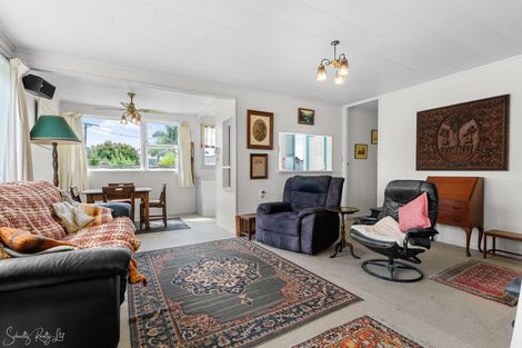 Photo of property in 8 Depot Road, Paparoa, 0571