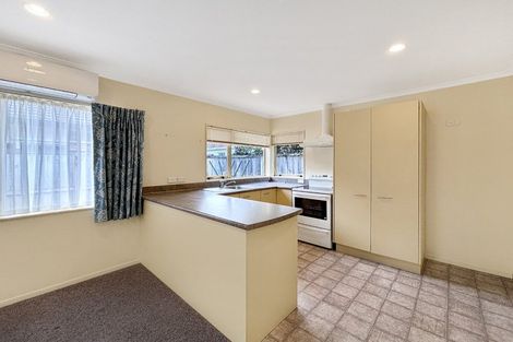 Photo of property in Miramar Villas, 4/3 Byron Street, Miramar, Wellington, 6022