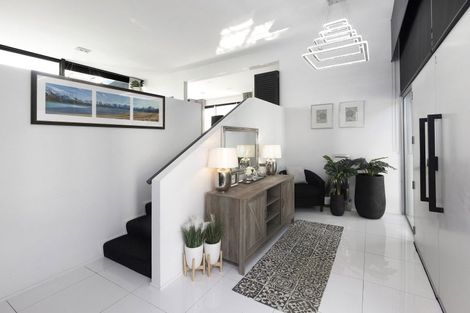 Photo of property in 12 Harry Ell Drive, Cashmere, Christchurch, 8022