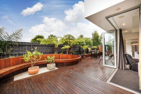 Photo of property in 172 Park Road, West End, Palmerston North, 4410