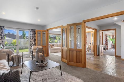 Photo of property in 87 Windermere Road, Papanui, Christchurch, 8053