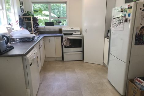 Photo of property in 34 Lyndhurst Road, Tawa, Wellington, 5028