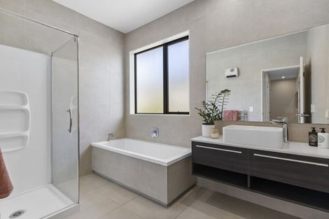 Photo of property in 9 Motukaraka Drive, Beachlands, Auckland, 2018