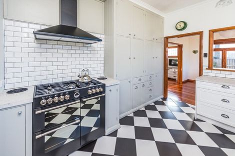 Photo of property in 155 Anzac Parade, Whanganui East, Whanganui, 4500