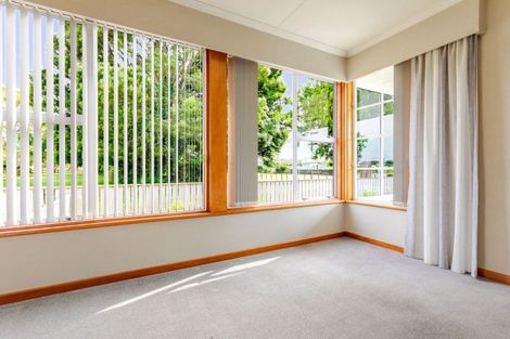 Photo of property in 27 Ruahine Street, Dannevirke, 4930