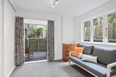 Photo of property in 85 Wood Bay Road, Titirangi, Auckland, 0604