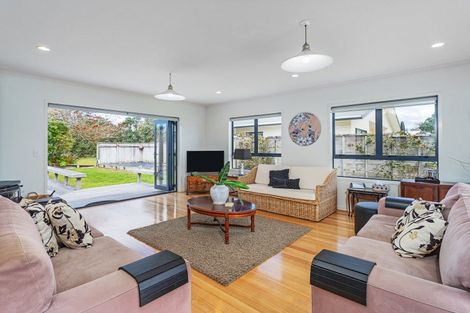 Photo of property in 136 Waimaire Avenue, Matarangi, Whitianga, 3592