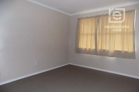 Photo of property in 76 Fitzwater Place, Henderson, Auckland, 0612
