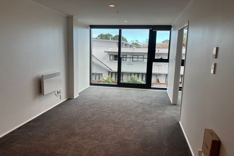 Photo of property in 2d/30 Westward Ho, Glen Eden, Auckland, 0602