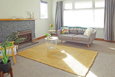 Photo of property in 46 Pratt Avenue, Foxton Beach, Foxton, 4815