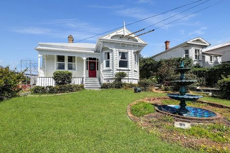 Photo of property in 50 Hill Street, Onehunga, Auckland, 1061