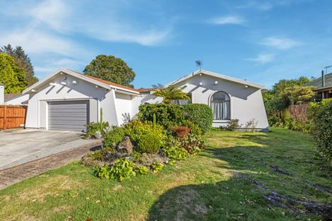 Photo of property in 15 Resolution Place, Bryndwr, Christchurch, 8053