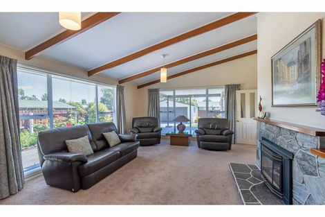 Photo of property in 335 Woodham Road, Wainoni, Christchurch, 8061