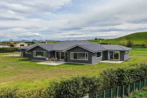 Photo of property in 62 River Road, Otane, Waipawa, 4271