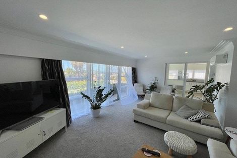 Photo of property in 5/2 Argyle Terrace, Milford, Auckland, 0620