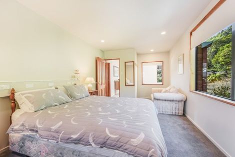 Photo of property in 5 Milton Terrace, Picton, 7220