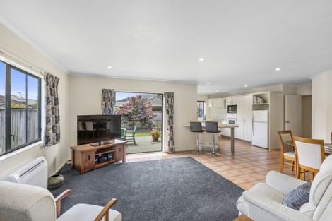 Photo of property in 2/32 Bauchop Road, Waterloo, Lower Hutt, 5011