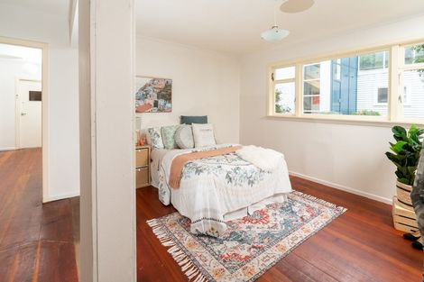 Photo of property in 162 Wellington Road, Paekakariki, 5034