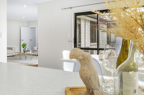 Photo of property in 30 Chalgrove Road, Huntington, Hamilton, 3210