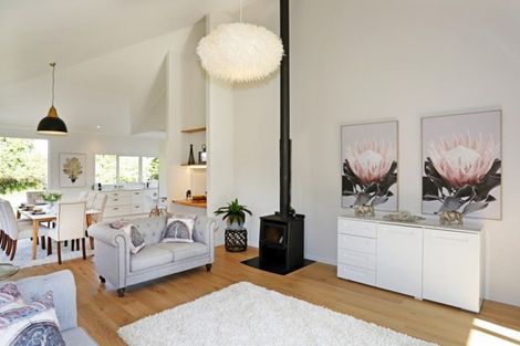 Photo of property in 27 North Road, Clevedon, Papakura, 2582