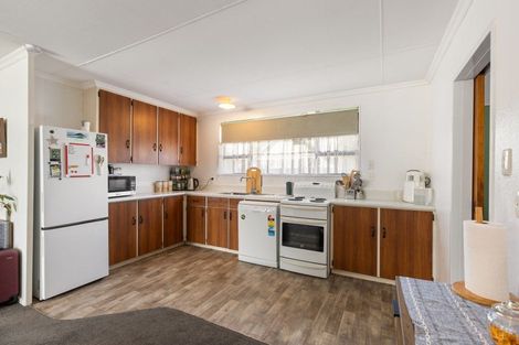 Photo of property in 36 Criterion Street, Bulls, 4818