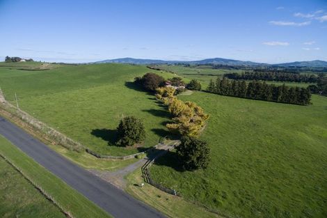 Photo of property in 207 Hutchinson Road, Richmond Downs, Walton, 3475