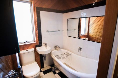 Photo of property in 133 Somerfield Street, Somerfield, Christchurch, 8024