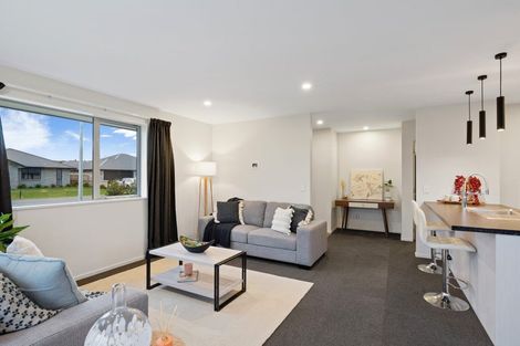 Photo of property in 34 Hilton Drive, Amberley, 7410