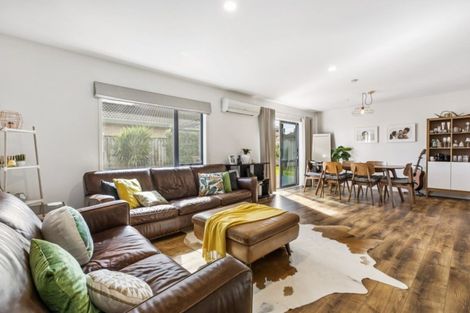 Photo of property in 39 Rebecca Rise, Weymouth, Auckland, 2103