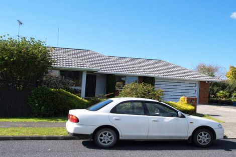 Photo of property in 1 Windsong Court, Northpark, Auckland, 2013