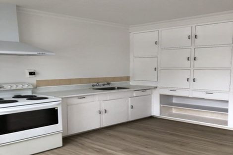 Photo of property in 106 Bartholomew Road, Levin, 5510