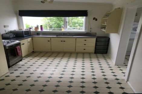 Photo of property in 12 French Street, Moturoa, New Plymouth, 4310