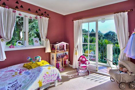 Photo of property in 753 West Coast Road, Oratia, Auckland, 0604