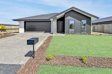 Photo of property in 13 Matamoe Drive, Halswell, Christchurch, 8025