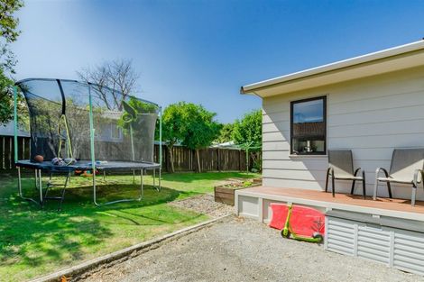Photo of property in 12 Hookway Grove, Paraparaumu, 5032