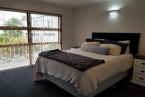 Photo of property in 2/131 Union Road, Howick, Auckland, 2014