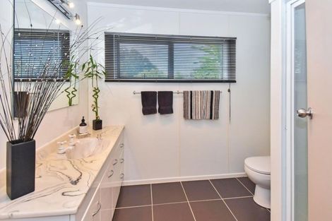 Photo of property in 21 Taihiki Road, Clarks Beach, 2122