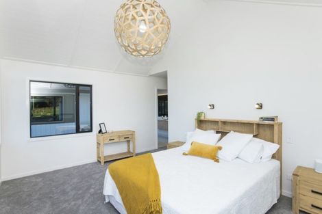 Photo of property in 82 Scarlys Way, Okitu, Gisborne, 4010