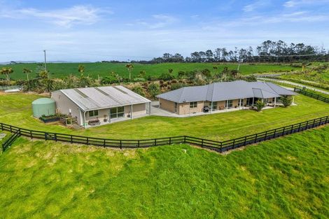 Photo of property in 1518 Old North Road, Helensville, 0875