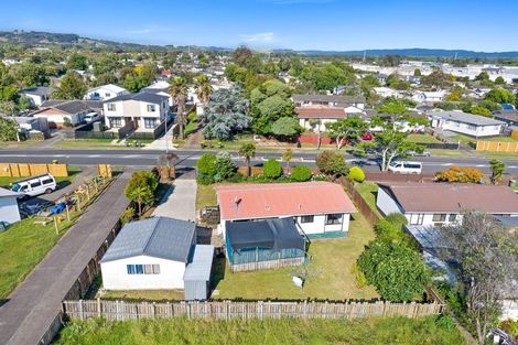 Photo of property in 121 Shifnal Drive, Randwick Park, Auckland, 2105
