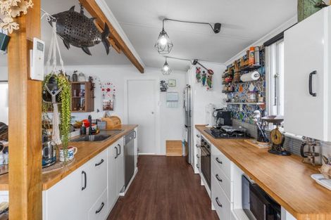 Photo of property in 940 Harington Point Road, Harington Point, Dunedin, 9077