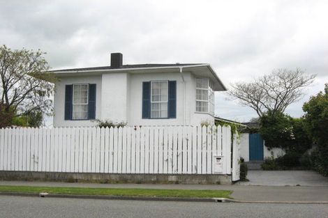 Photo of property in 17 Kinley Street, Rangiora, 7400