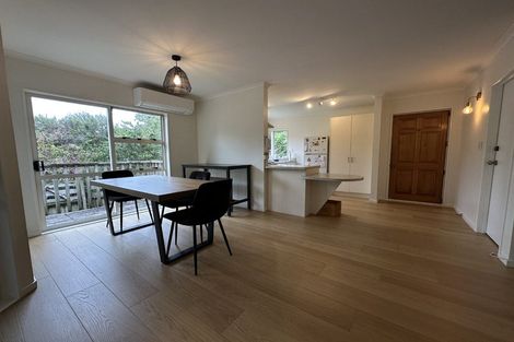 Photo of property in 8a Langton Road, Stanmore Bay, Whangaparaoa, 0932