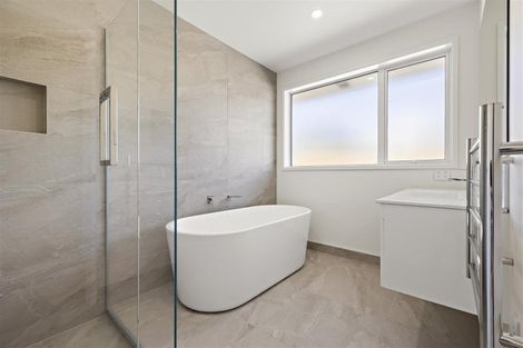 Photo of property in 409 Old North Road, Kumeu, 0892