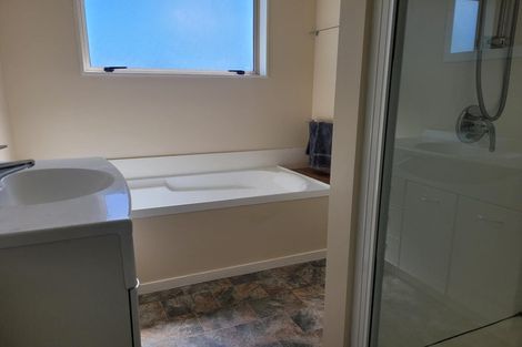 Photo of property in 76 Settlement Road, Morison Bush, Greytown, 5794