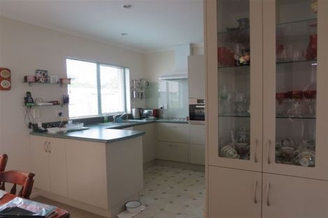 Photo of property in Rangeview Villas, 69/9 Fuller Close, Levin, 5510