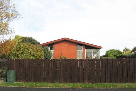 Photo of property in 19 Doncaster Street, Sockburn, Christchurch, 8042
