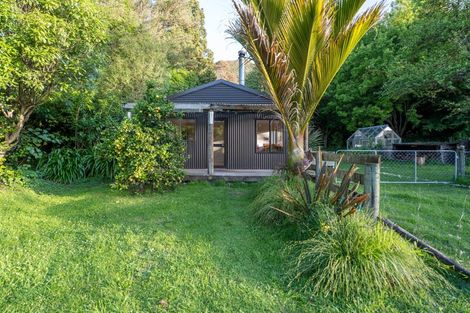 Photo of property in 100 Rocklands Road, Clifton, Takaka, 7183